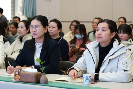 共勉教育初心，传递仁爱力量——罗湖区托幼幼教集团举办泰国支教专题经验 分享会暨师德师风建设主题活动