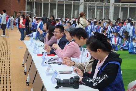 燃动校园！罗湖外语小学第四届体育文化节精彩纷呈