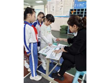 诗韵童心 漫游雅园 ——罗湖小学举办诗词游园会