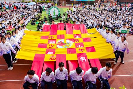 少年当燃，不止竞技！东湖中学体育节解锁青春N种精彩