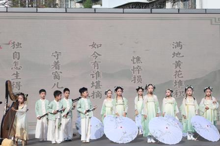 书香润心·融智启新 美育赋能·共赴未来 ——深圳市红桂小学“双语节”活动