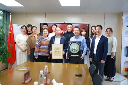 六载山海教研情再续 蓉深两校共探贯通育人路 ——成都市石笋街学校到访罗湖实验学校开展跨区域教学交流