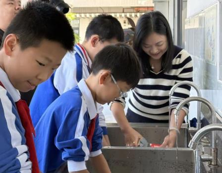 翠北实验小学：“盒”力全开，奏响校园绿色环保新乐章