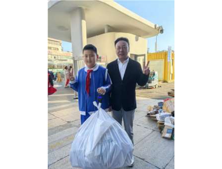 纸间传情暖罗湖，家校社共绘公益图 ——深圳市翠北实小以废纸为媒搭建青少年德育实践新平台