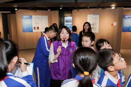 科技启智研学路，少年探秘政协史——深圳市北斗小学开展“每周半天计划”暨“行走的思政课”研学活动