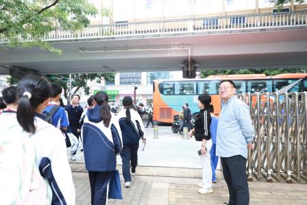 逐光科技馆 点燃少年梦 ——南科大附属罗湖中学初一年级“每周半天计划”研学活动纪实