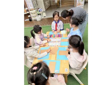 幼小双向奔赴 悦读衔接成长 —荣悦幼儿园与螺岭外国语实验学校开展“幼小衔接月”系列活动 