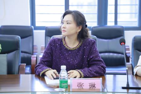以美育人润童心 文化铸魂促成长 ——罗湖区 “我爱我班” 最美班级文化建设检查组走进仙桐实验小学