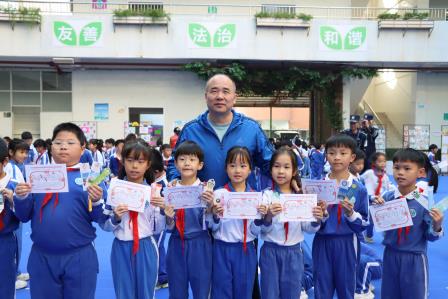 寻踪游书海，拾趣入文园——太白实验学校举行首届阅读节游园会活动