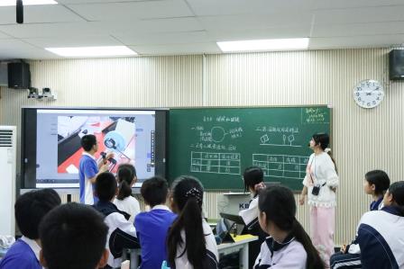 AI赋能课堂教学，人机共育助力成长——深圳市翠园文锦中学迎来专家团考察指导
