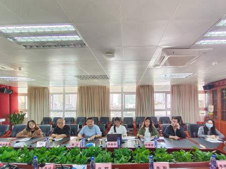 AI赋能课堂教学，人机共育助力成长——深圳市翠园文锦中学迎来专家团考察指导
