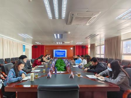 AI赋能课堂教学，人机共育助力成长——深圳市翠园文锦中学迎来专家团考察指导