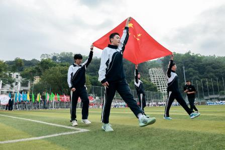 赛体育技能，展青春活力 ——华美外国语学校第七届体育文化节