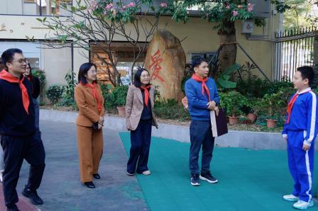 交流赋能促提升 校际携手共育人 ——佛山市郭泳鸿少先队名师工作室到访罗湖小学开展研讨交流