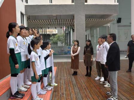 翠北实验小学女足卫冕罗湖区校园足球联赛冠军