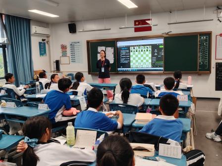 团体赛冠军！罗外初中国际象棋特色课程结硕果