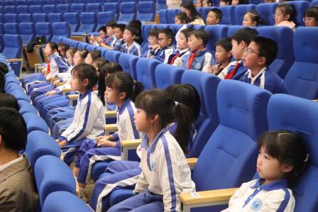 罗湖外语小学携手深圳少年儿童图书馆举办自然主题活动