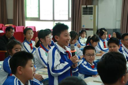 深汕赣三地联合教研，洪湖小学以“审辩式学习”点亮新质课堂