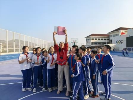 阳光心灵，健康成长——深圳市莲南教育集团安芳小学开展心理健康活动周