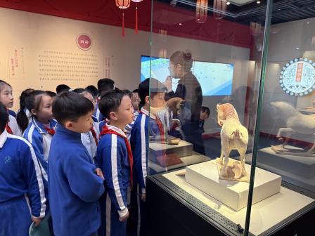 走进博物馆 浸润传统文化 ——罗湖小学组织三年级学生赴市博物馆开展研学活动