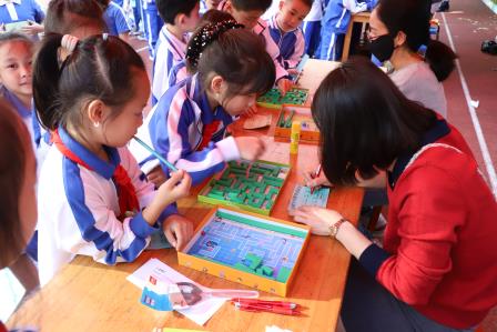 红岭小学·慧心课程｜智慧启航 数学探秘