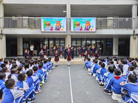 坚守交通安全，关爱生命旅程 ——翠北实验小学举行主题升旗仪式（第十四周）