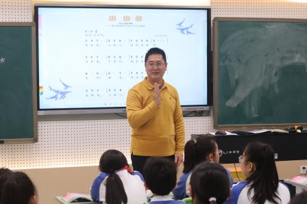 草埔小学开展“一师一优课”音乐教学展示活动