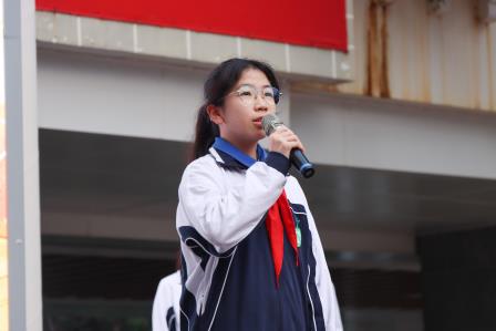 美育践于行，班风美于心——翠园文锦中学举行首届“我爱我班”最美班级文化建设表彰活动
