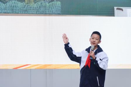 美育践于行，班风美于心——翠园文锦中学举行首届“我爱我班”最美班级文化建设表彰活动
