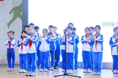冬暖人心 幸福而至——深圳市仙桐实验小学举行冬至节气主题升旗仪式及中队课