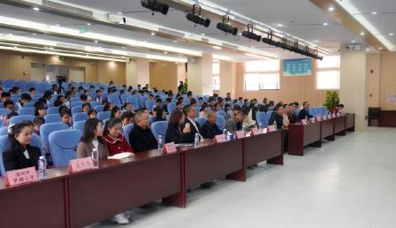 “中华诗教”先行校作家进校园｜诗韵流淌校园，童心对话远方 ——深圳市梧桐小学《写好一首现代诗的几个秘诀》讲座圆满举行