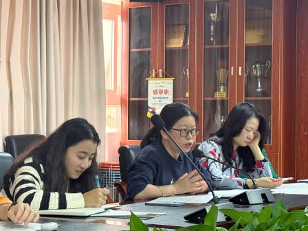 凝聚变革共识，深耕新质课堂——翠园文锦中学召开“教案变脸”专题研讨会