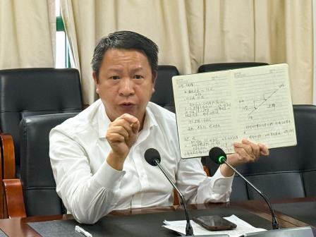 凝聚变革共识，深耕新质课堂——翠园文锦中学召开“教案变脸”专题研讨会