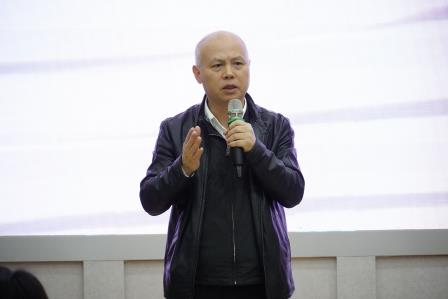 经验共享促成长凝心聚力谱新篇——凤光小学召开班主任经验交流分享会