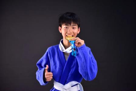 柔术赛场获佳绩，体育育人显成效——大望学校柔术队参加2025亚洲体育柔术联合会柔术赛斩获佳绩