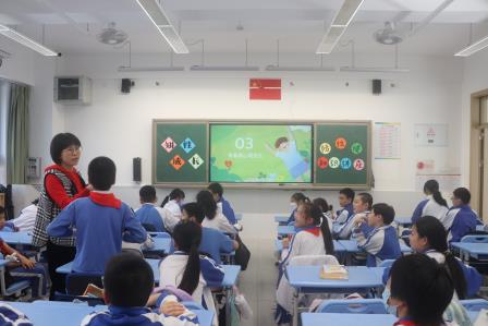 青春护航   成长有方——深圳市东晓小学青春期健康教育讲座顺利开展