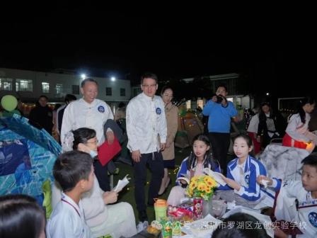 读书节｜与孩子共赴一场星光夜读