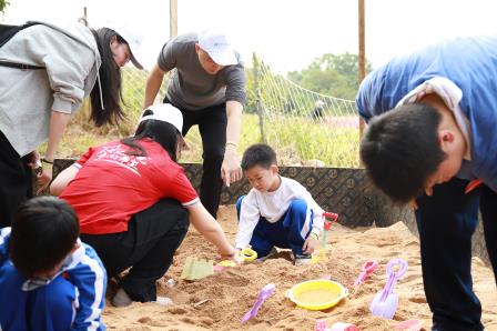 趣游秋日，乐享自然 ——星园学校2025年秋季学期亲子社会实践活动