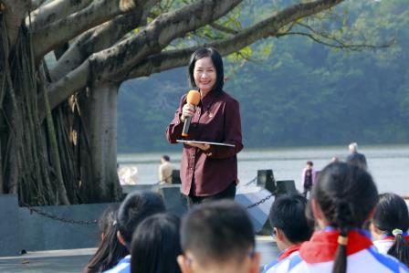 从一棵树读懂一座城——深圳市仙桐实验小学“行走思政课”在仙湖植物园生动开讲