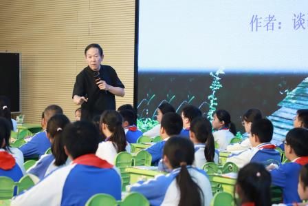 深耕课堂促课改   赋能成长助提升——广东省中小学“百千万人才培养工程”省级培养项目跟岗研修暨广东省陈荪名教师工作室、广东省赵红燕名班主任工作室联合研修活动（第一天语文专场）