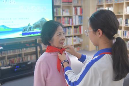 冬日暖阳润童心，拓荒精神永流传 ——翠北实验小学“五老课堂”深情开讲