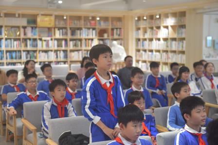冬日暖阳润童心，拓荒精神永流传 ——翠北实验小学“五老课堂”深情开讲