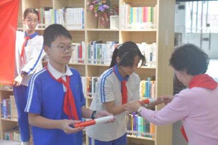 冬日暖阳润童心，拓荒精神永流传 ——翠北实验小学“五老课堂”深情开讲