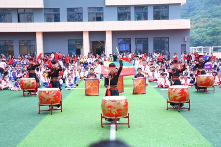 新赛场启新篇，淘小健儿展风采 ——淘金山小学举行第十三届体育节暨2025-2026学年度秋季运动会