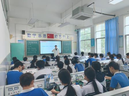 学科全覆盖 课堂焕新彩 — 新华外国语学校第十三届新华杯 “一师一优课” 公开课圆满落幕