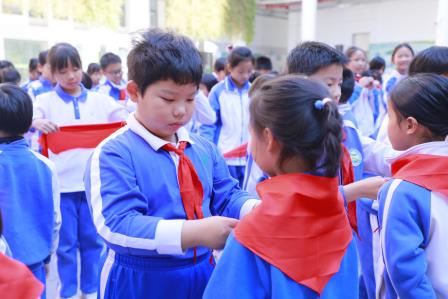 红领巾映初心 强国志少年行 —— 深圳市仙桐实验小学举行少先队新队员入队仪式