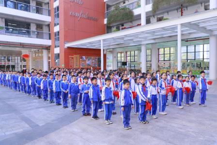 红领巾映初心 强国志少年行 —— 深圳市仙桐实验小学举行少先队新队员入队仪式