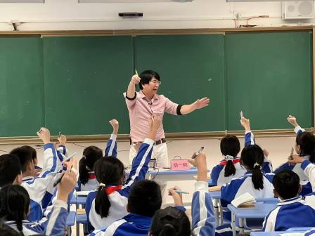 翰墨濡润童心，笔韵启航新程——翠茵学校师生书写培训活动圆满举行