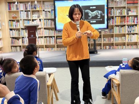 微光成炬，悦读传薪——翠北实验小学“童享悦读会”课程第十九期顺利开展