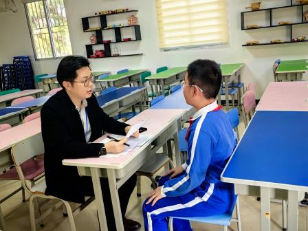 聚焦安全管理与课程实施  筑牢教育高质量发展根基——罗湖区第五责任区督学莅临景园实验小学开展专项督导检查
